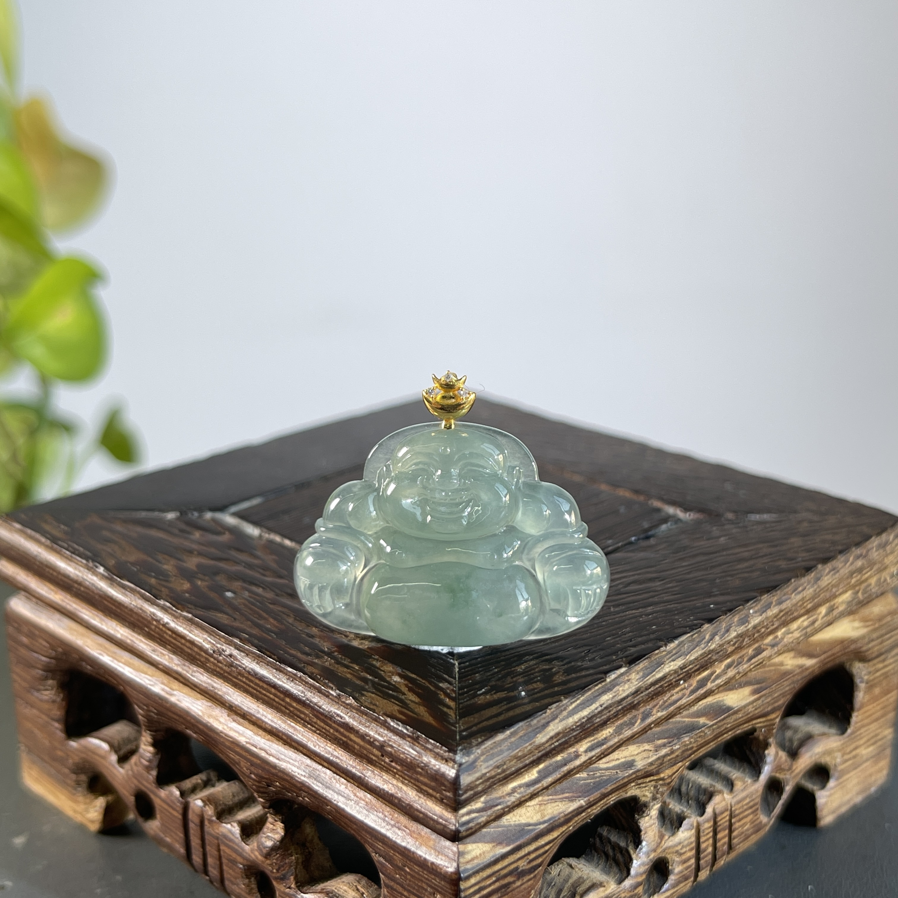 JYB29-191  天然缅甸A货翡翠  18K扣头佛公