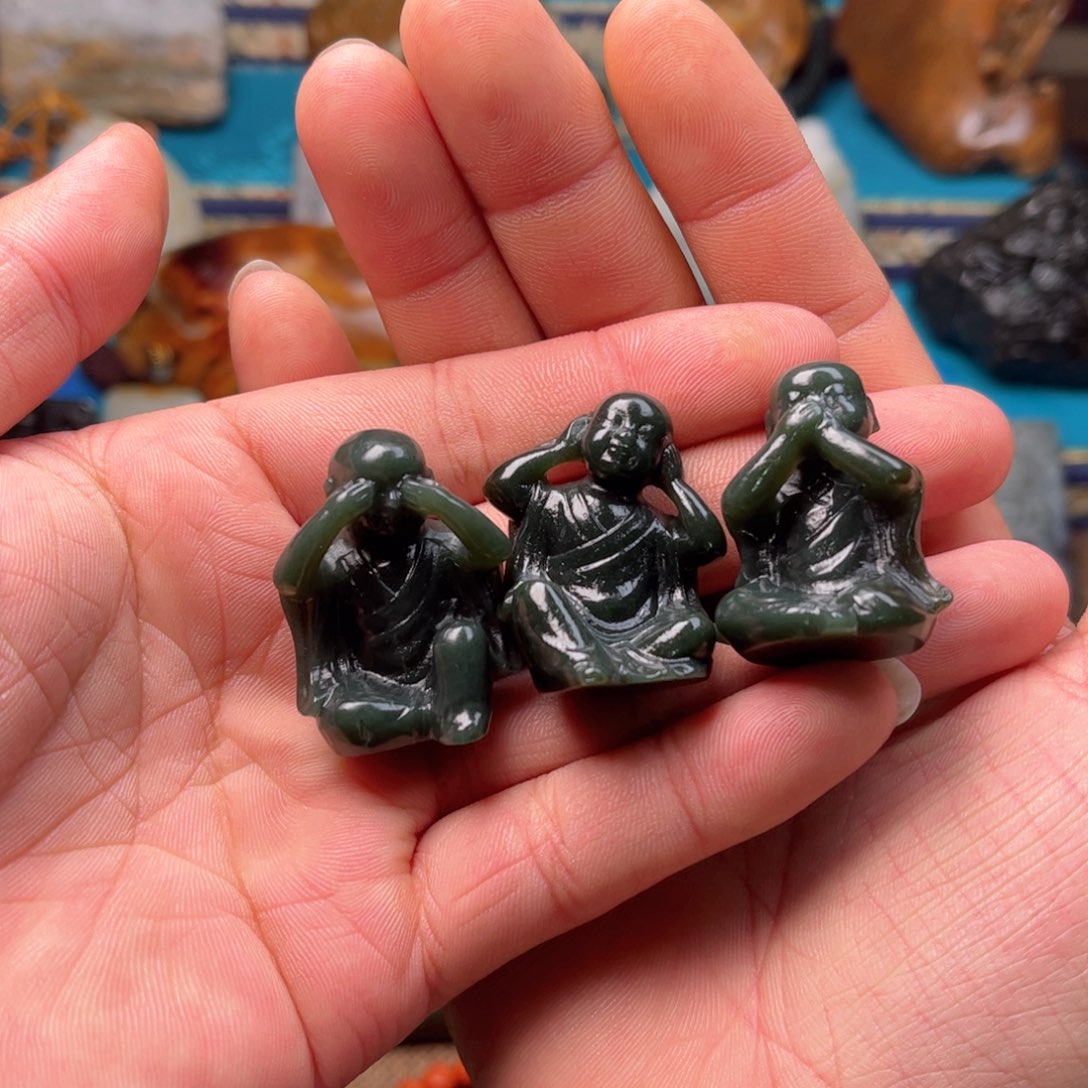 和田玉挂件未镶嵌