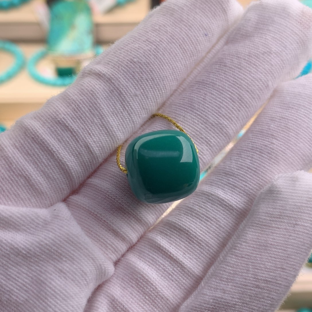 绿松石珠宝奇石未镶嵌孙**板