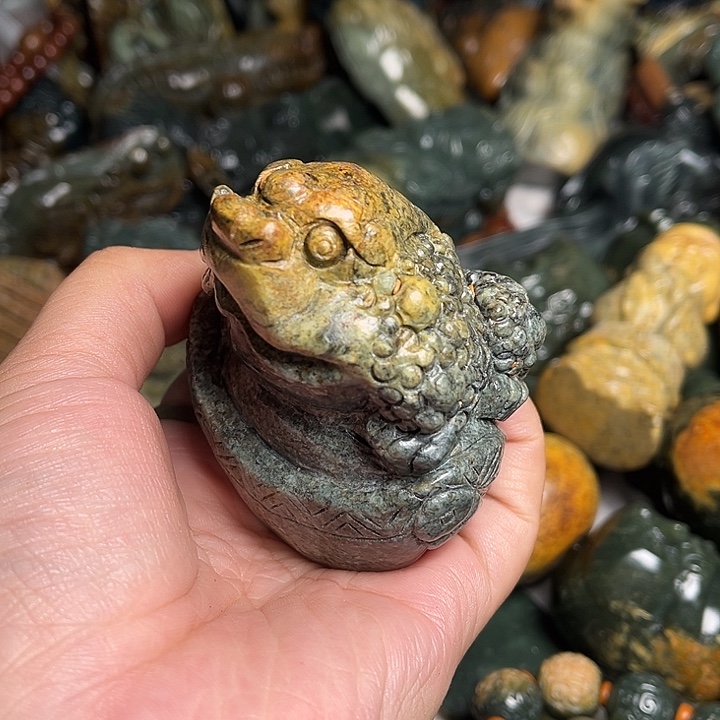 岫岩河磨玉（透闪石质玉）未镶嵌挂件