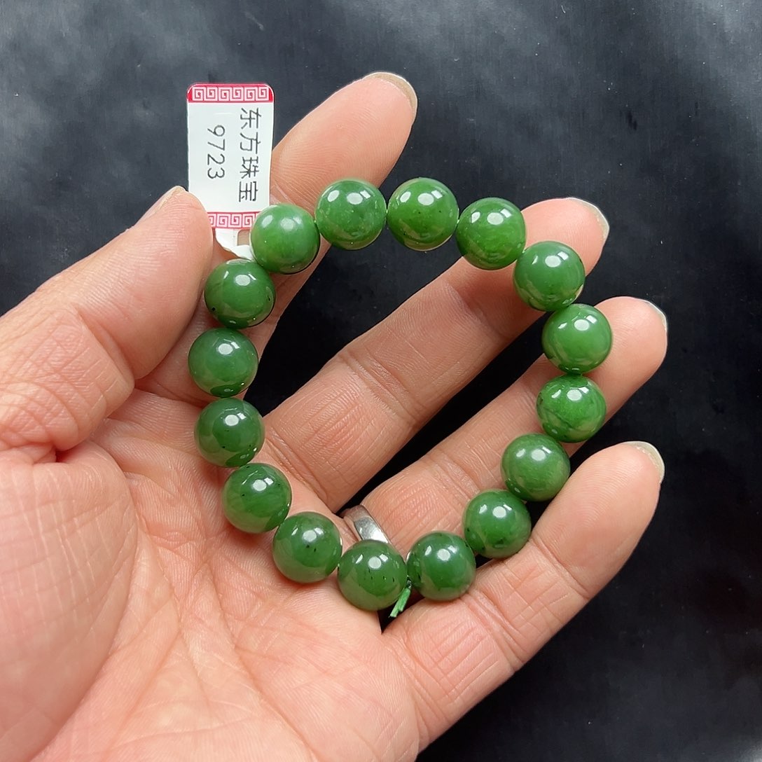 未镶嵌和田玉手链9723