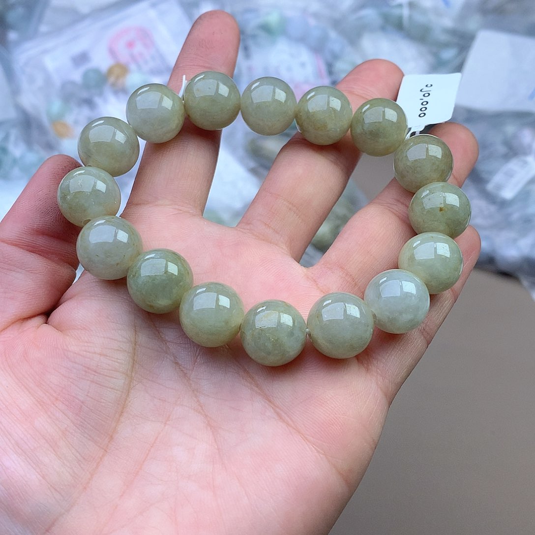 未镶嵌手串搭配定制翡翠