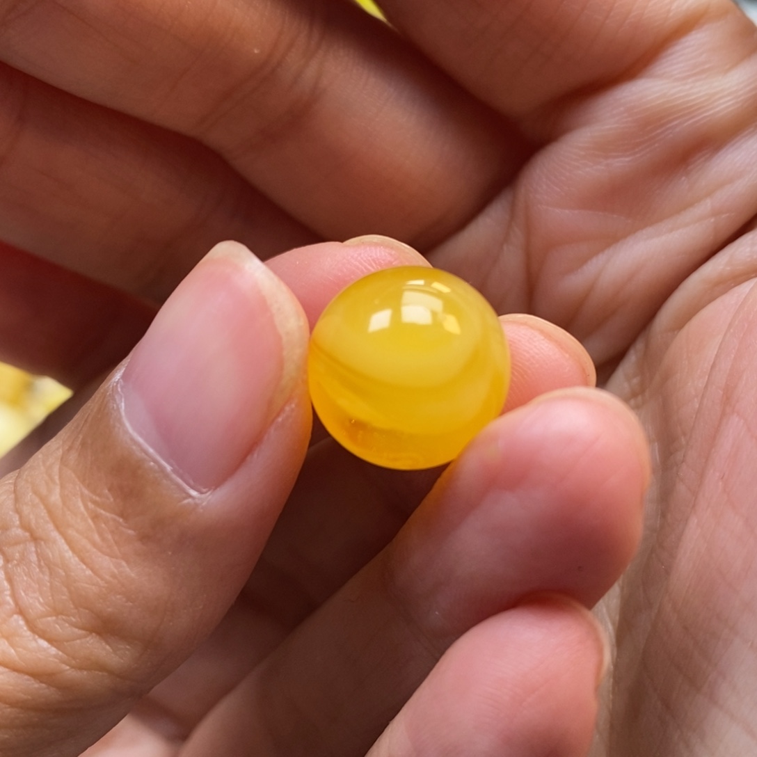 琥珀未镶嵌裸石13