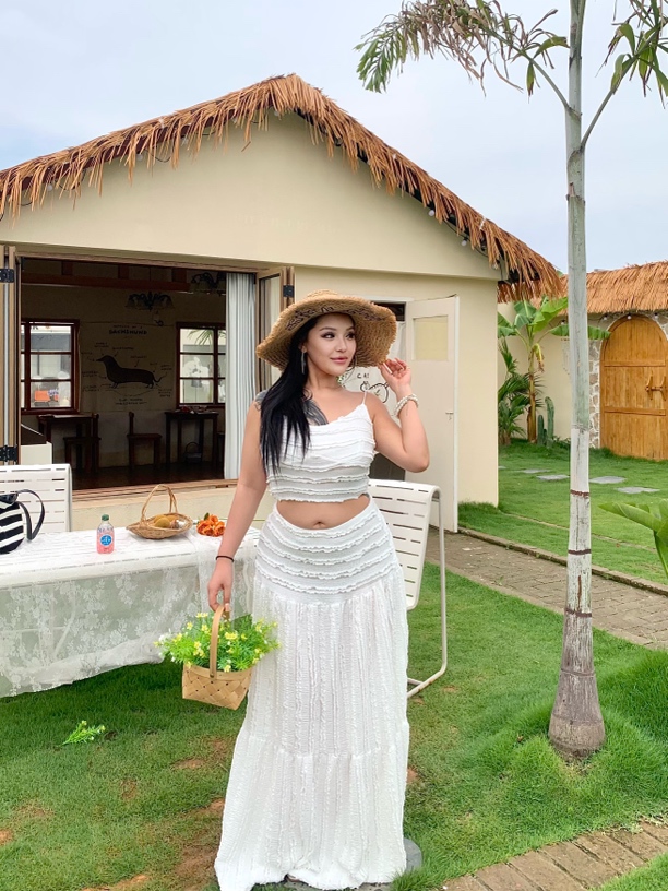 BBWootd大码长款白色套装吊带上衣大摆半身裙夏季两件套裙子长裙