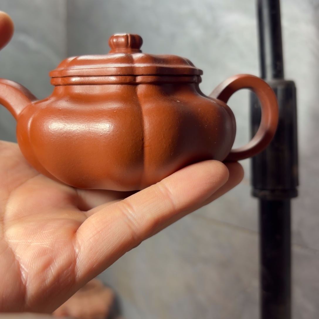 K***G朱泥原矿朱泥内推130cc