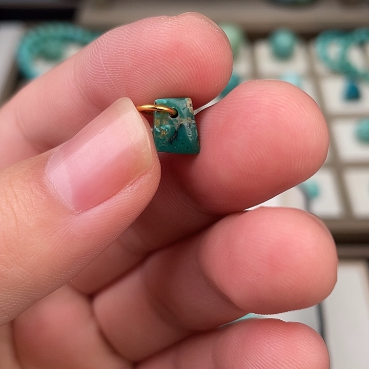 绿松石未镶嵌吊坠