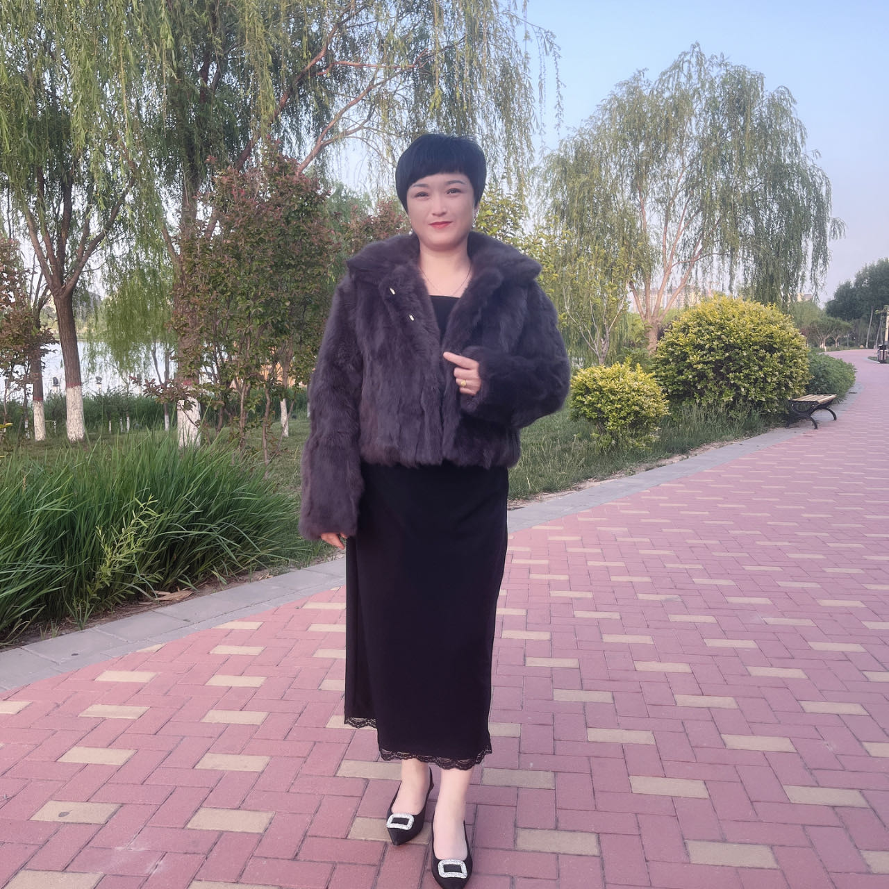 短款大码女装上衣（以直播间为准）