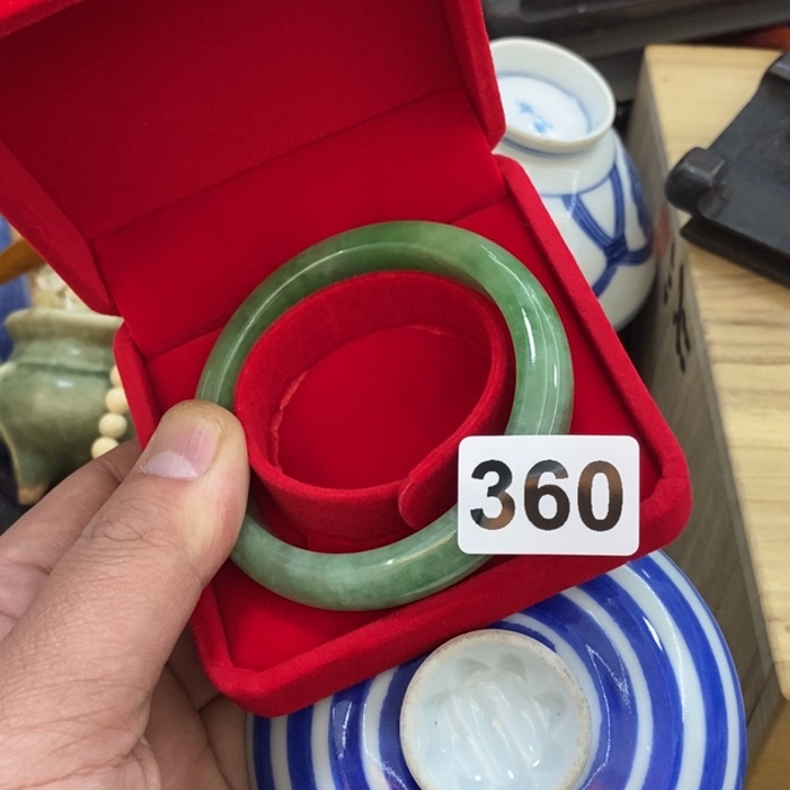 瓷片哦哦哦哦哦哦
