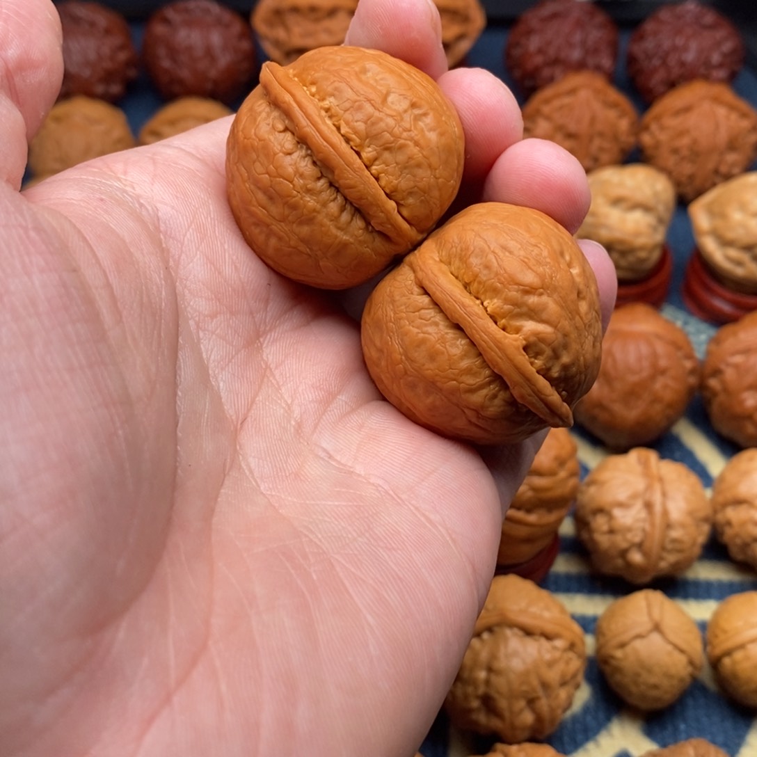 文玩核桃把件冰*精品小手捻