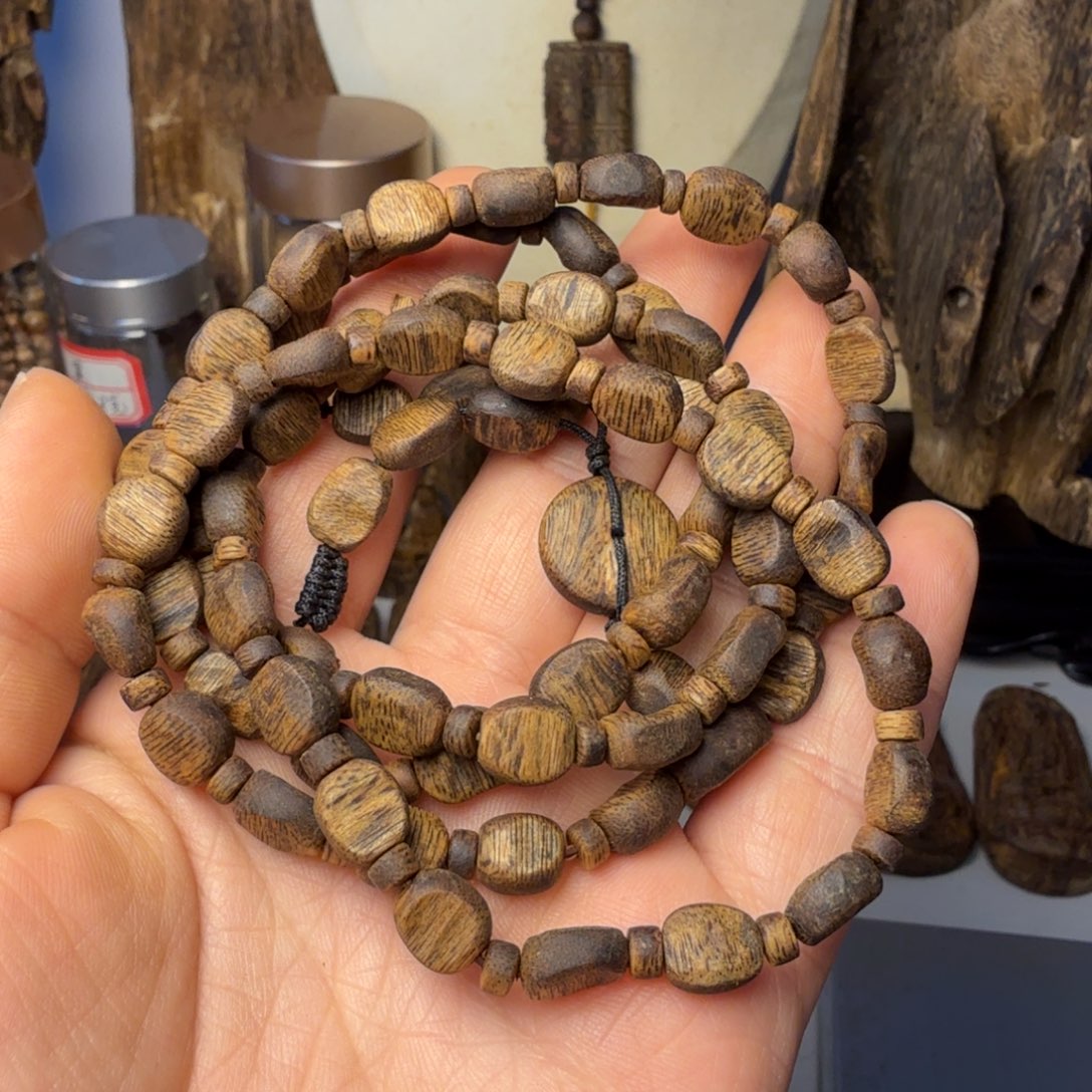 静***堂沉香沉香枕海南老白棋虫漏留疤多圈17.5克