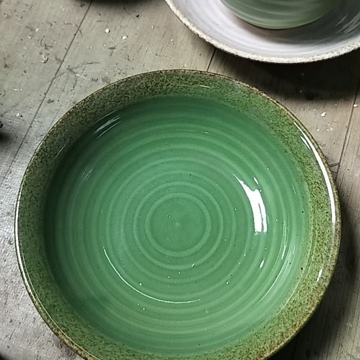 盘瓷片陶瓷杯盘壶碗都有