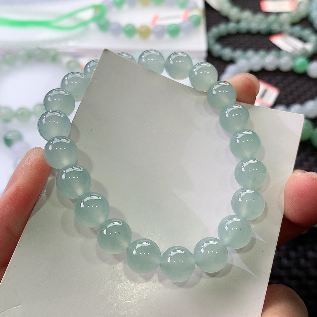 翡翠手链未镶嵌翡翠
