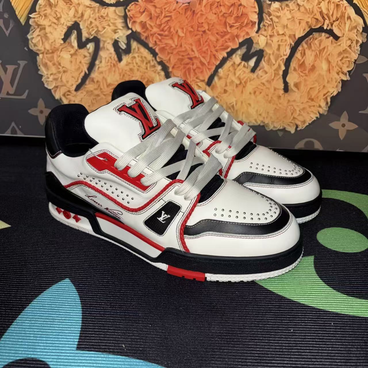 99新 LouisVuitton/路易威登 【落地两分钟成色！！】白红铆钉trainer