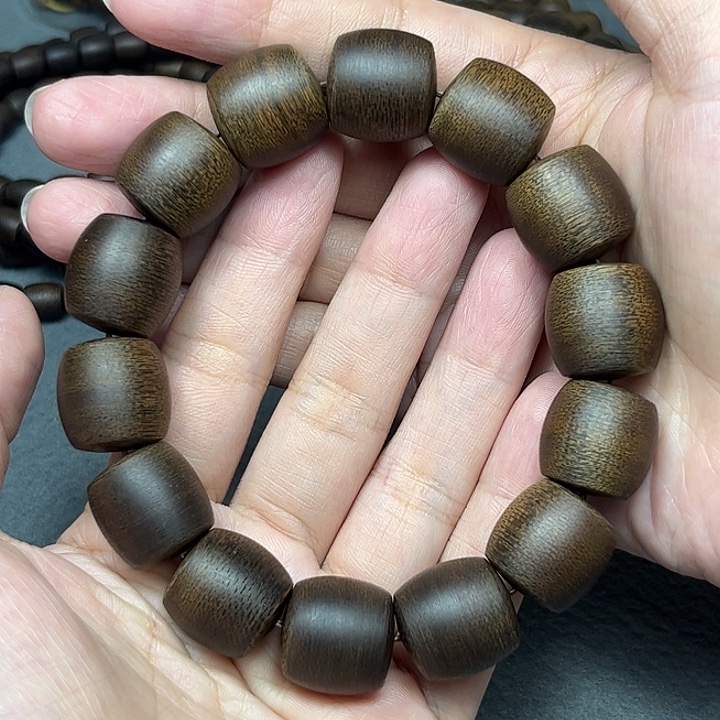 华***少沉香沉香碎屑白棋玉化1.6