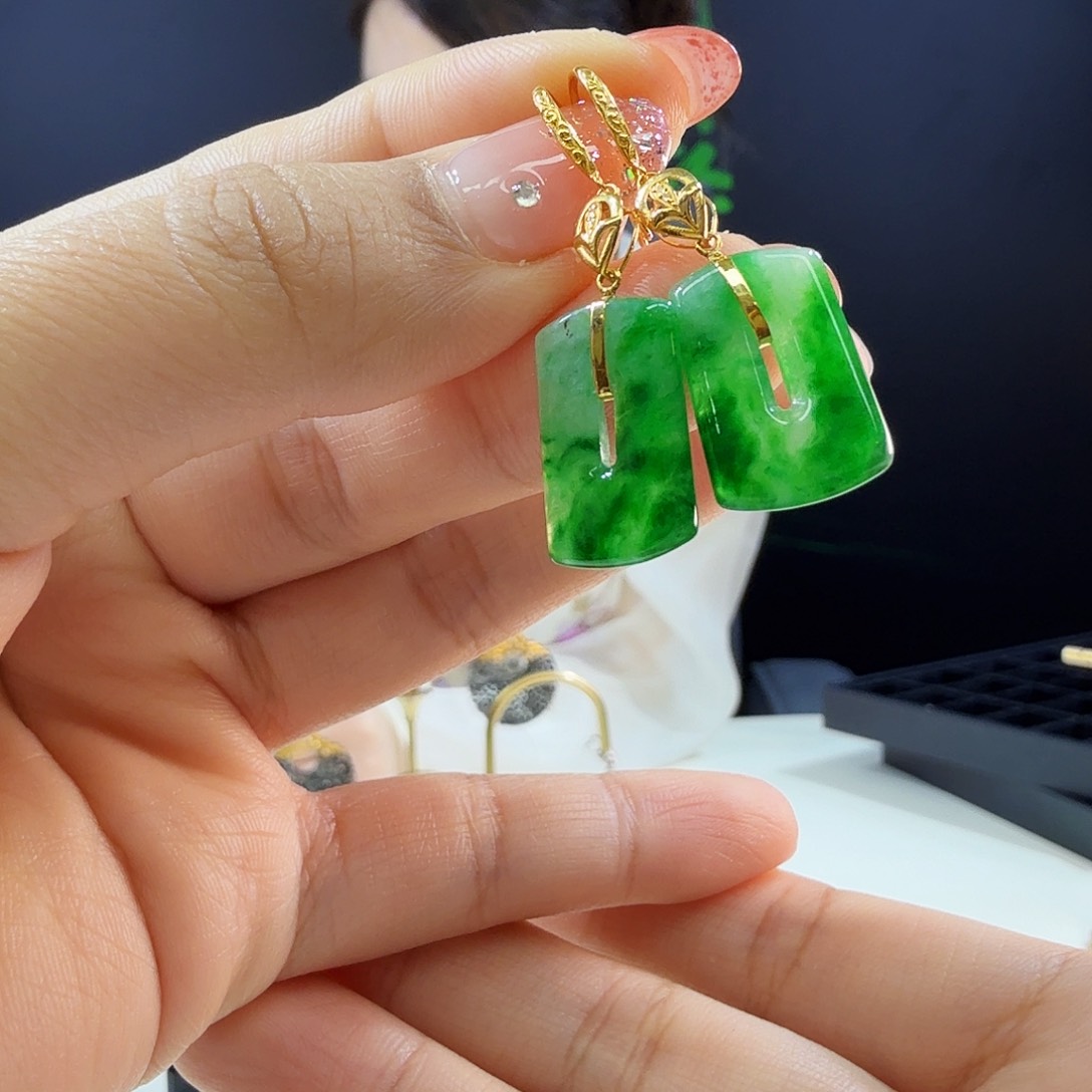 翡翠耳饰18K金镶嵌18k镶嵌