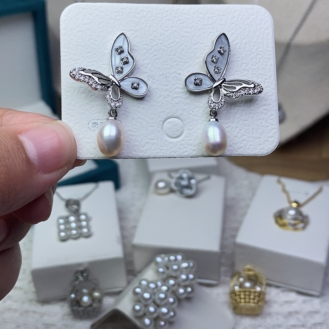 银S925镶嵌耳饰淡水珍珠