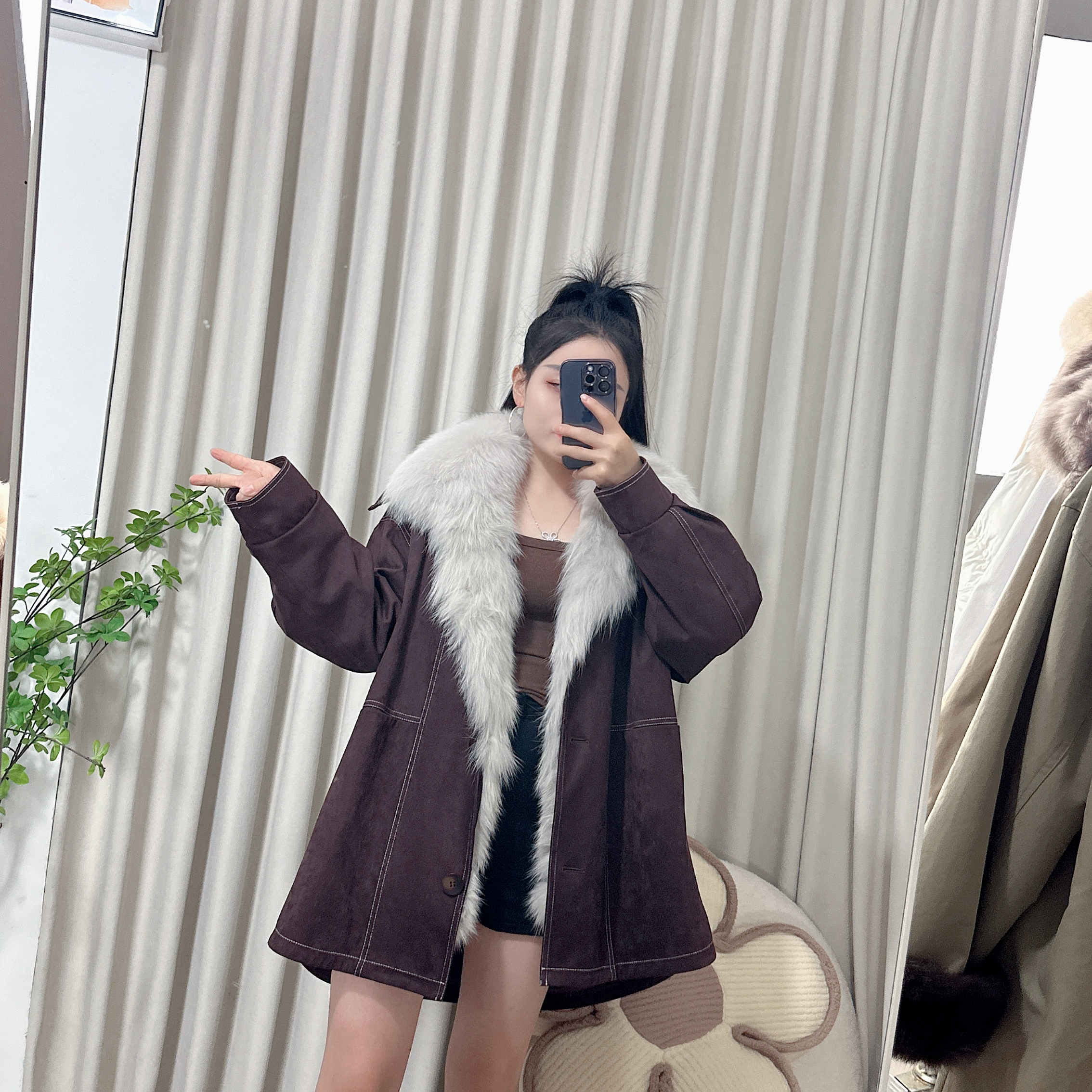 2025新款海宁保暖狐狸大毛领冬季加厚可拆卸真毛内胆派克服外套女