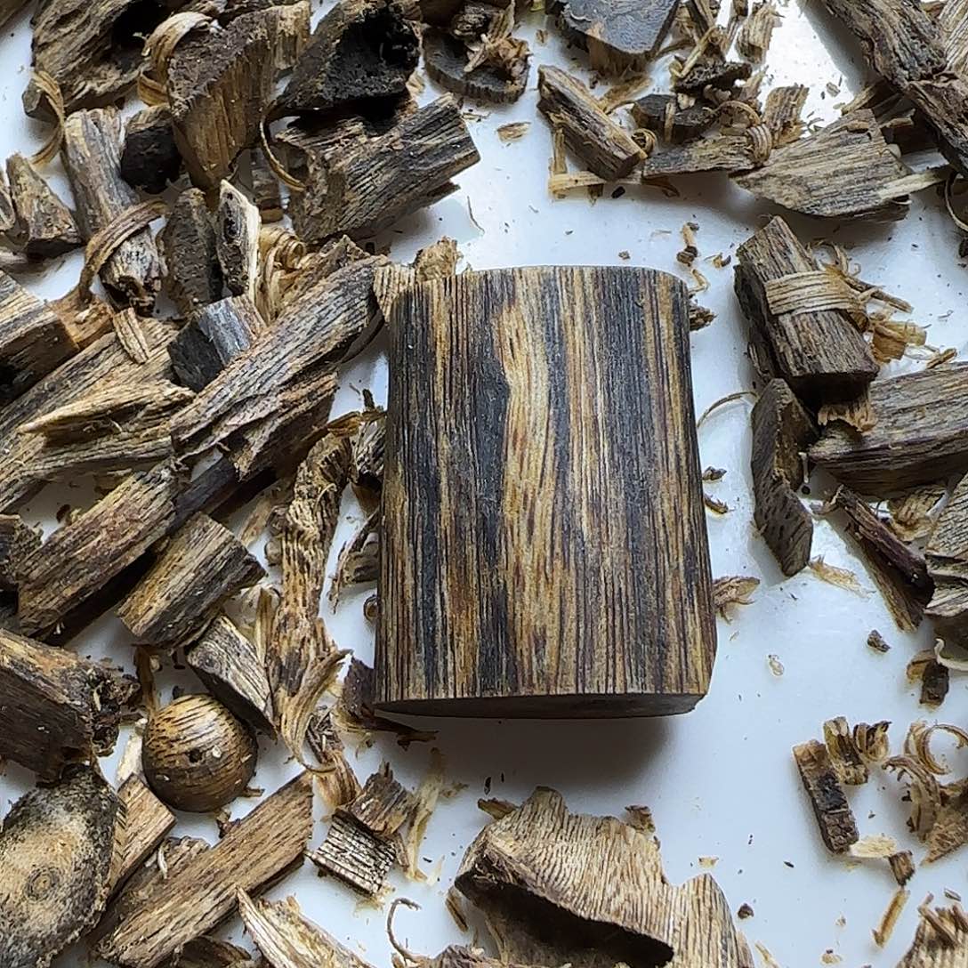 沉香沉香碎屑原汁原味