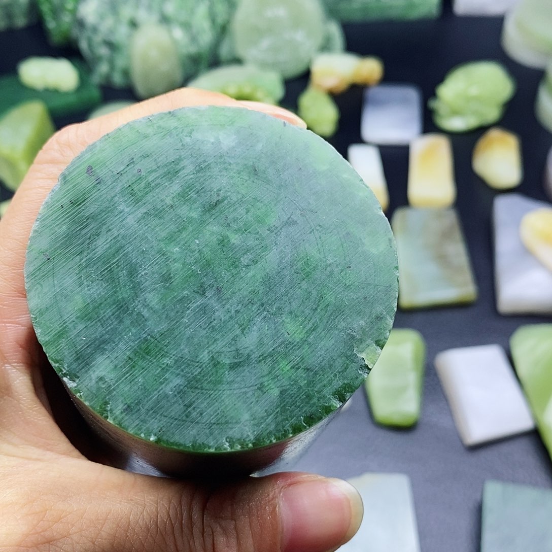 和田玉未镶嵌耳饰啷****?