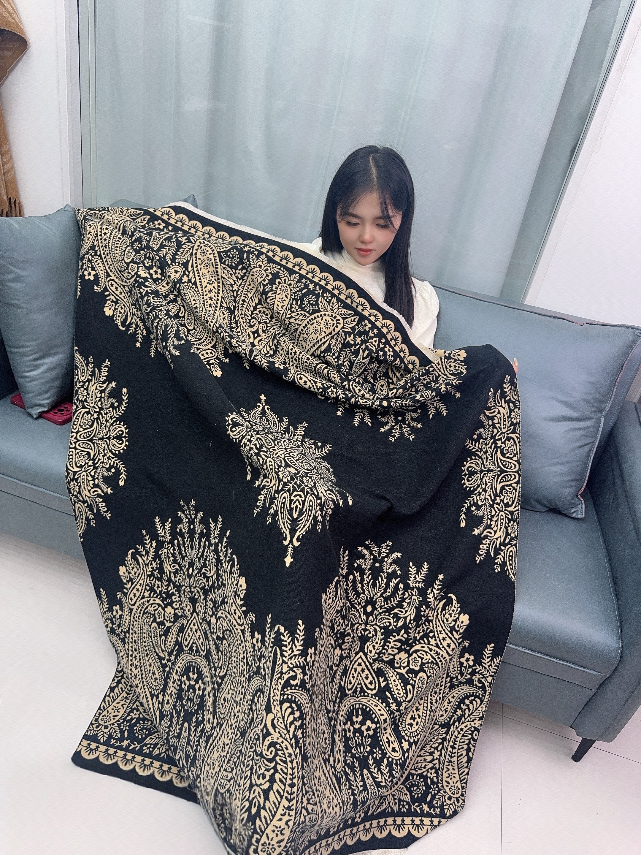 保暖网红格子民族风百搭提花极简风森系长巾围巾女时尚秋冬双面