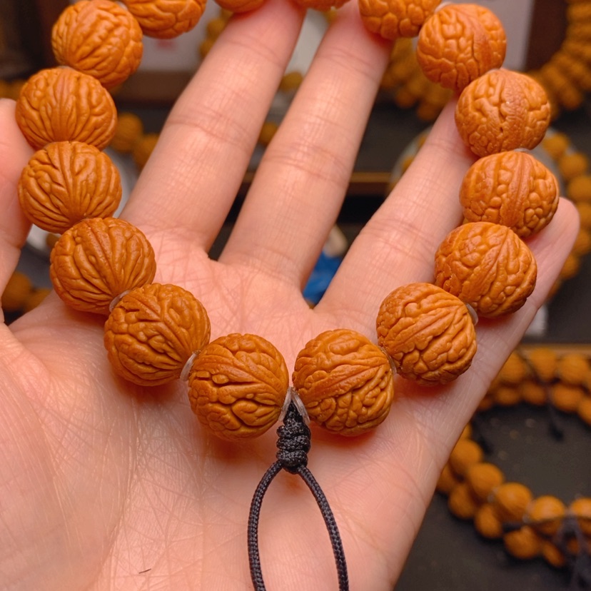 【闪购商品】桃核吊坠龙文桃核