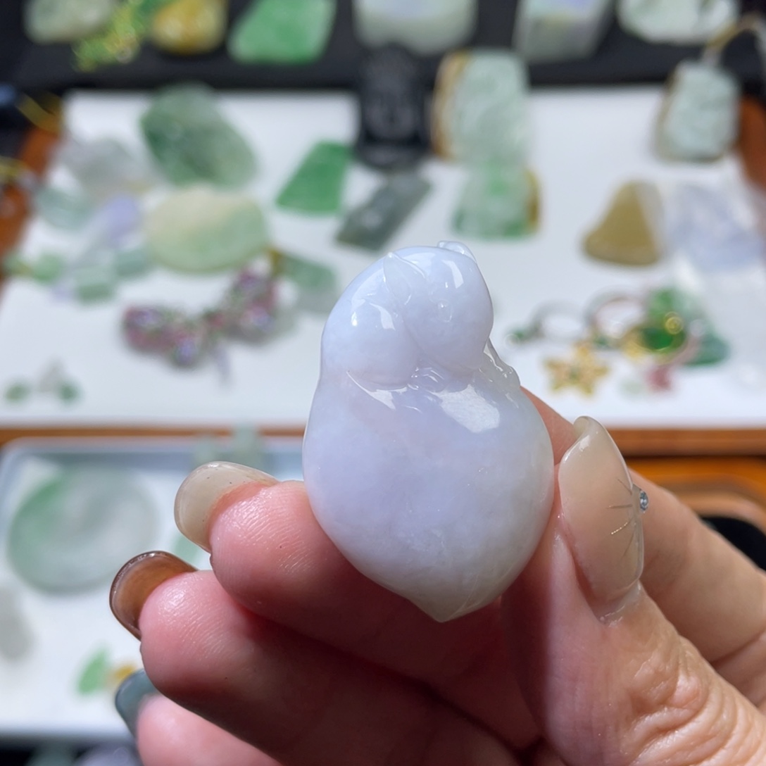 颈饰未镶嵌翡翠九尾狐