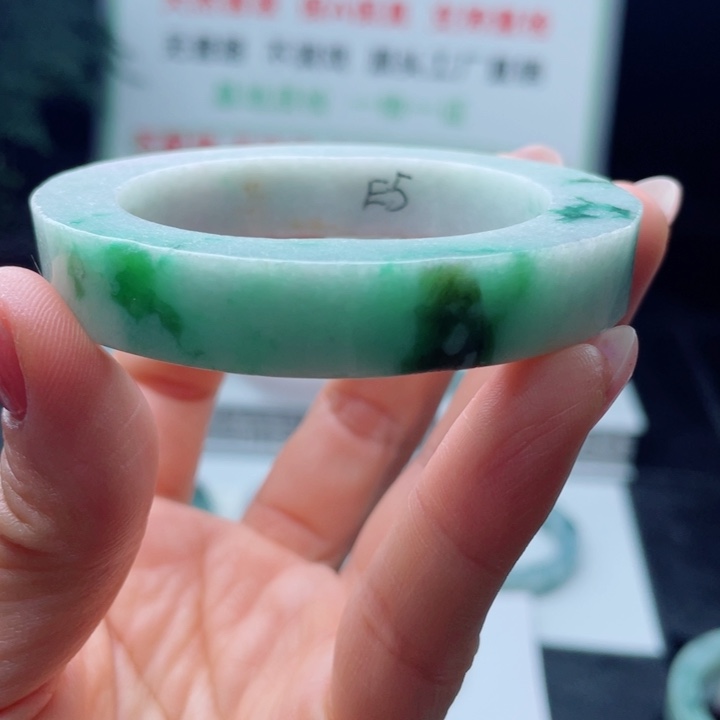 定制翡翠未镶嵌正