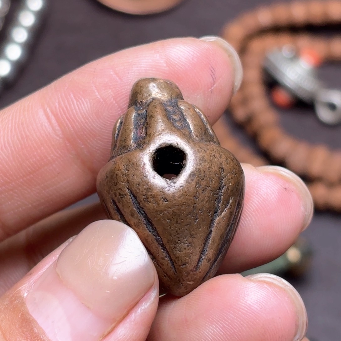 铜星月菩提吊坠项链