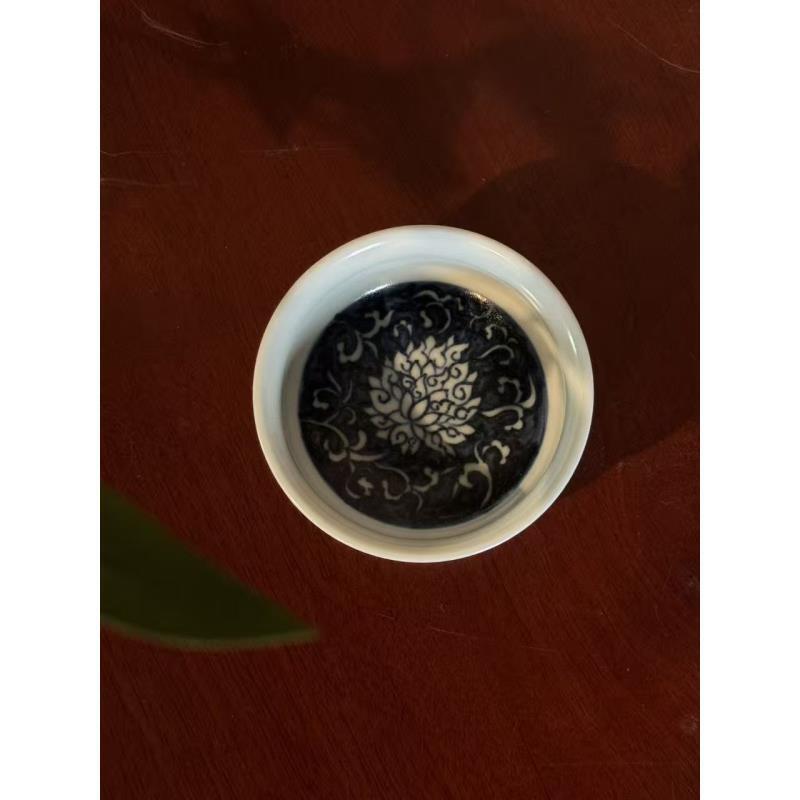 A440【蜕观堂】景德镇手工手绘枢府釉青花缠枝金刚莲炉式 容量60ml