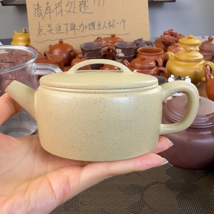****紫砂茶壶本山绿泥汉瓦