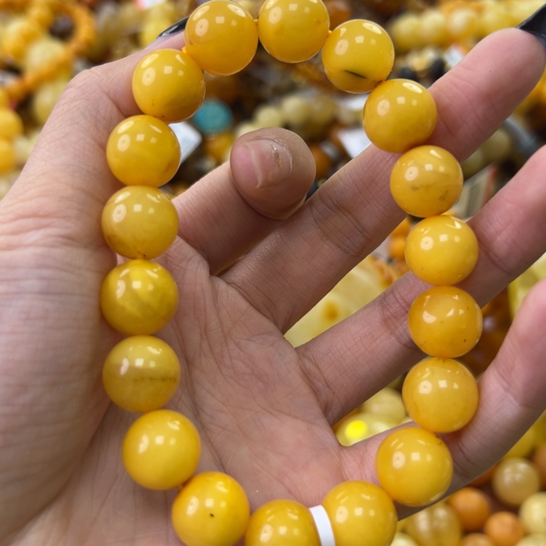 琥珀珠宝奇石未镶嵌