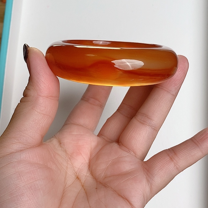 玛瑙/玉髓手镯未镶嵌