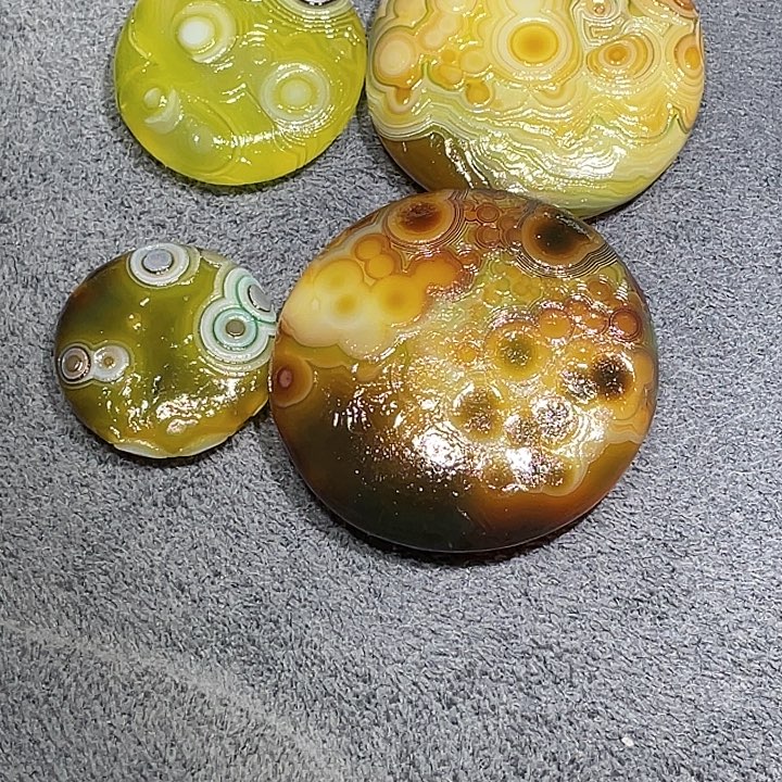 泰***金玛瑙/玉髓未镶嵌珠宝奇石