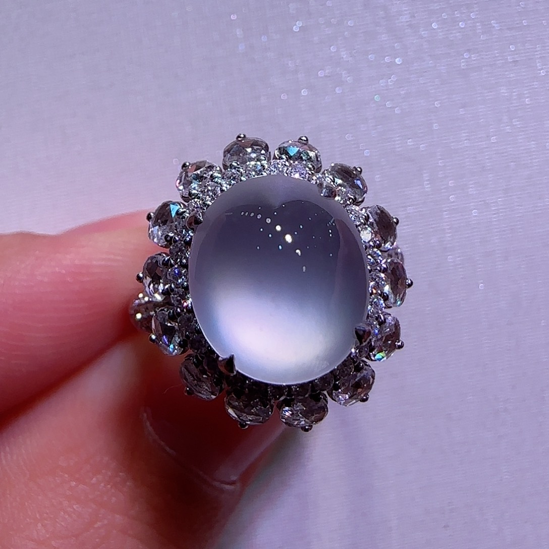 翡翠戒指18K金镶嵌戒指