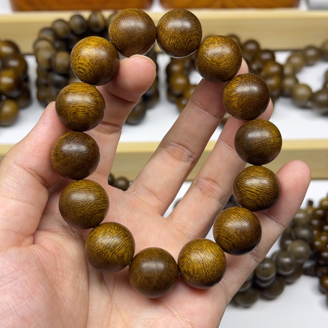 长***军沉香手串越南芽庄黄棋楠1.6