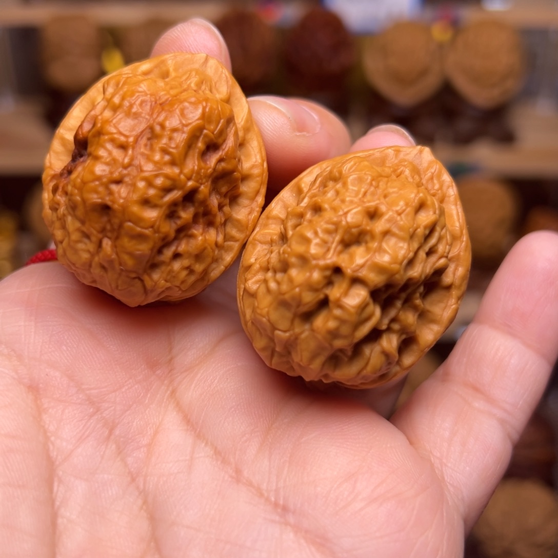 文玩核桃把件8w卧龙蟾35尺