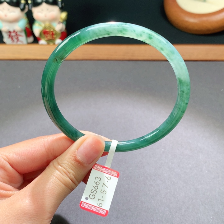 翡翠手镯未镶嵌天然翡翠手镯叮当镯