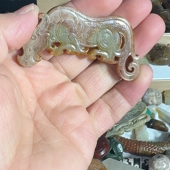 用***2和田玉（糖玉）未镶嵌挂件