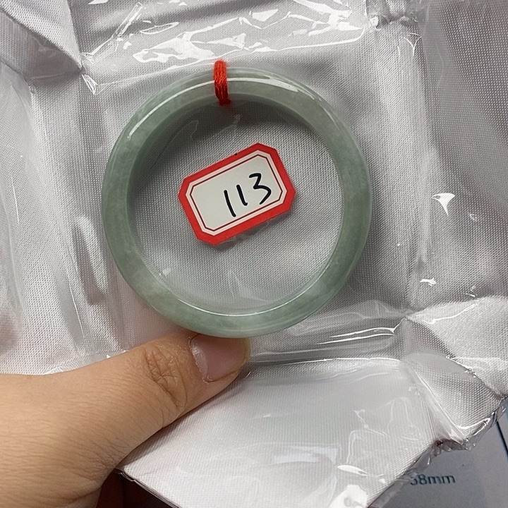 翡翠未镶嵌手镯翡翠