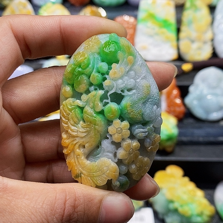 定制翡翠未镶嵌小*翡翠A货一物一证