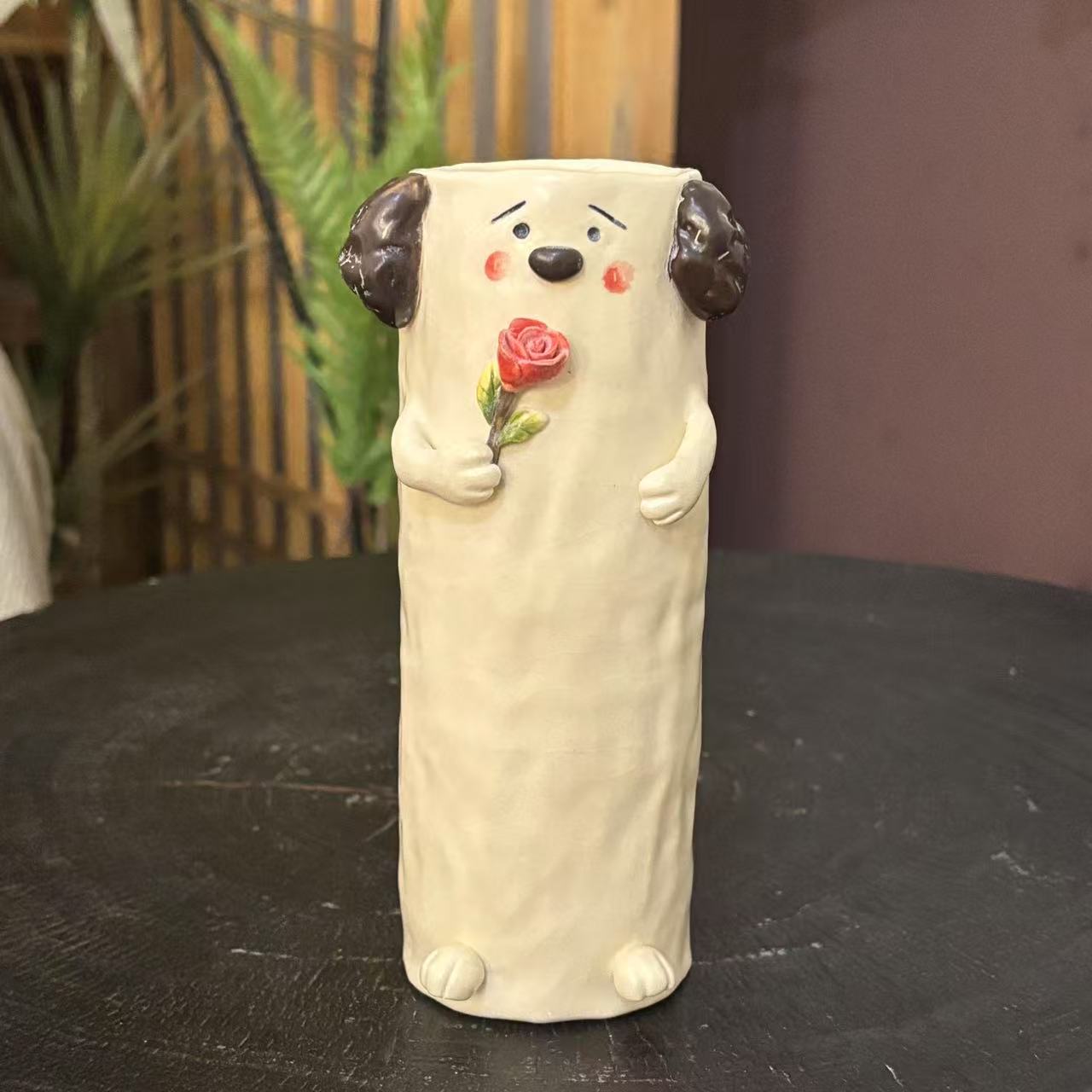 593立体小狗手拿玫瑰花水杯花瓶