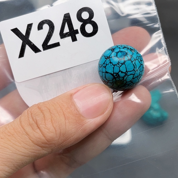 湖北十堰原矿绿小松
