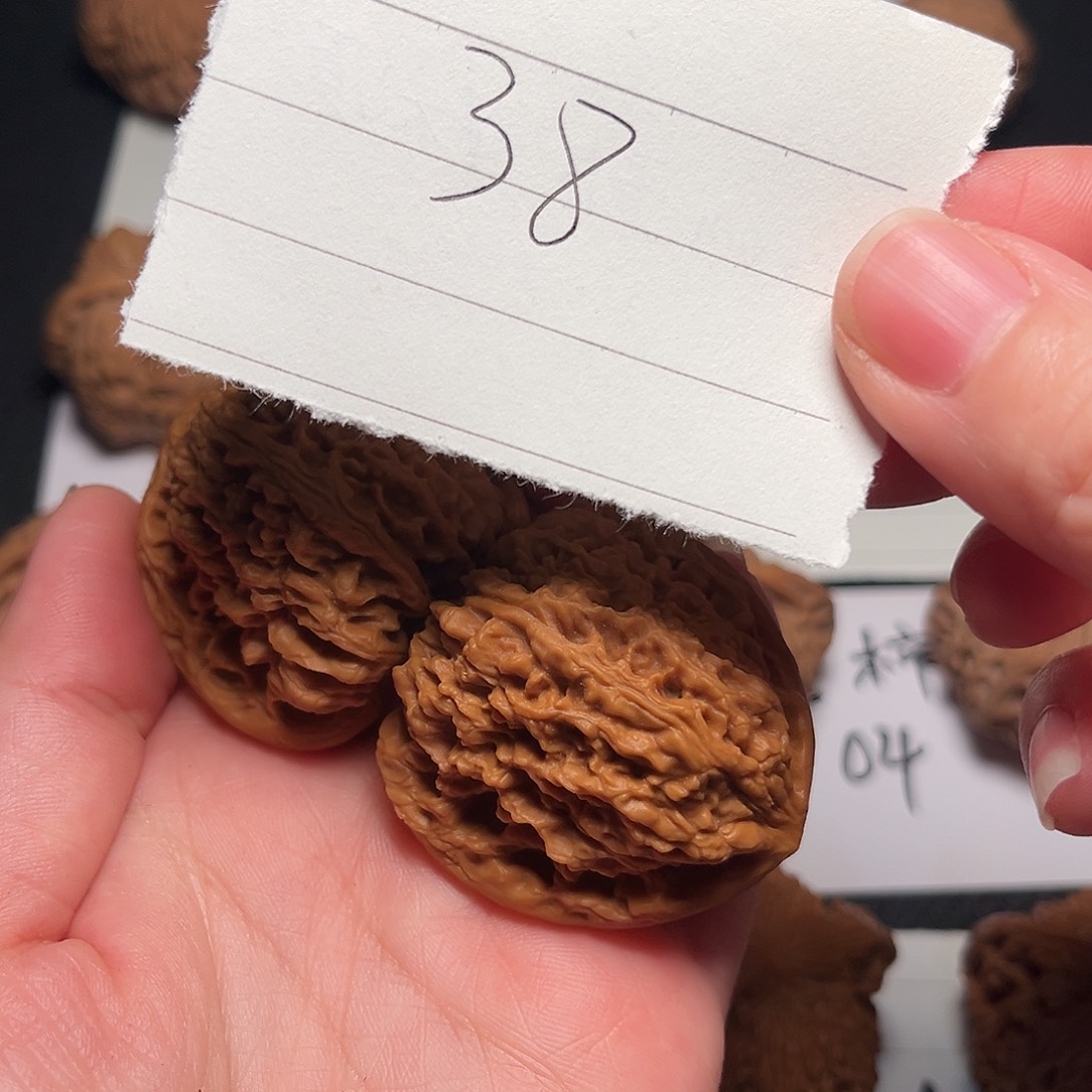 吊坠文玩核桃三角疆42尺38号