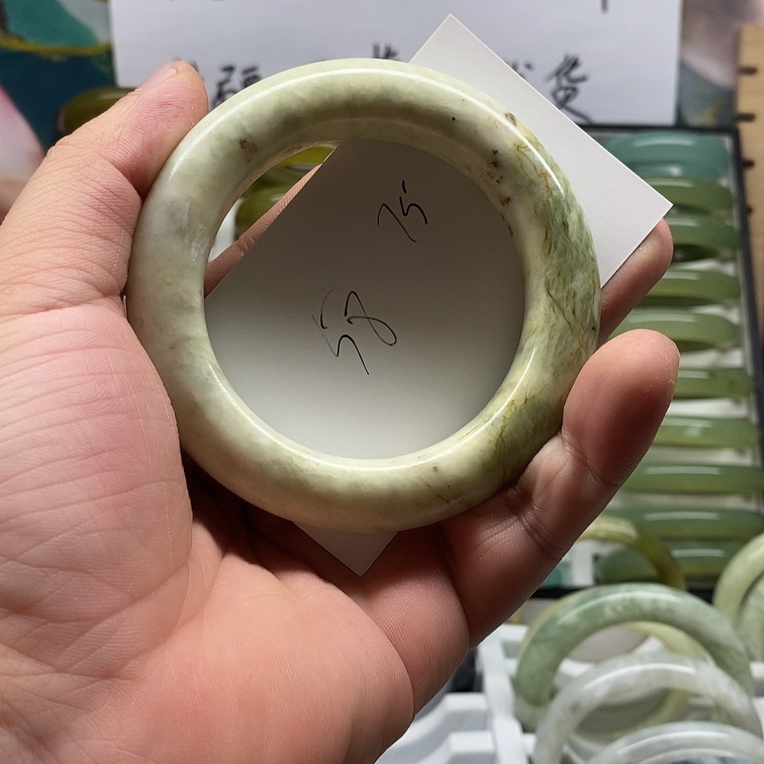 未镶嵌蛇纹石玉手镯