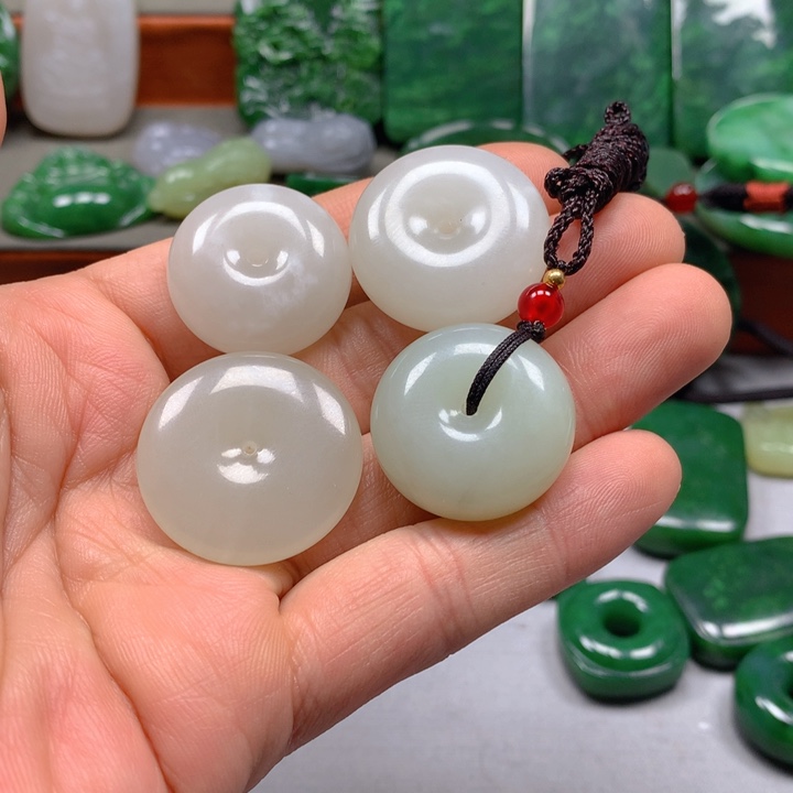 制***童和田玉未镶嵌珠宝半成品