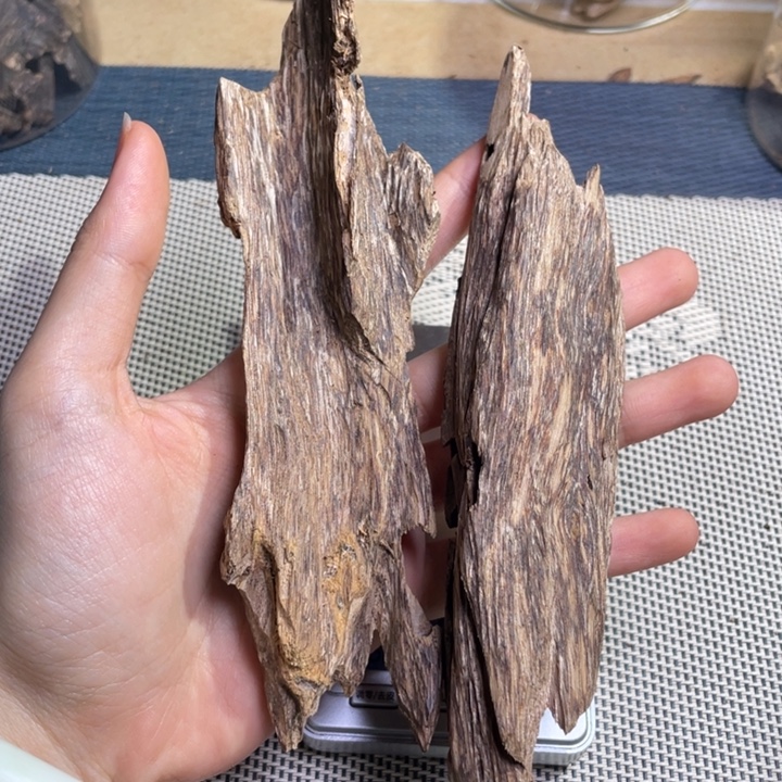 香料海南红油老虫漏36.9克下播福利