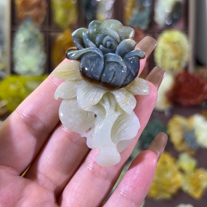 未镶嵌蛇纹石玉颈饰