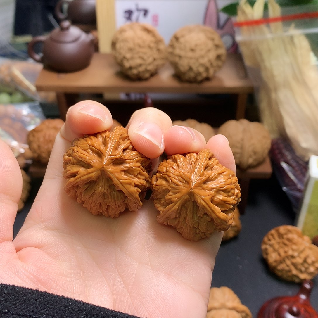 文玩核桃吊坠文山三棱