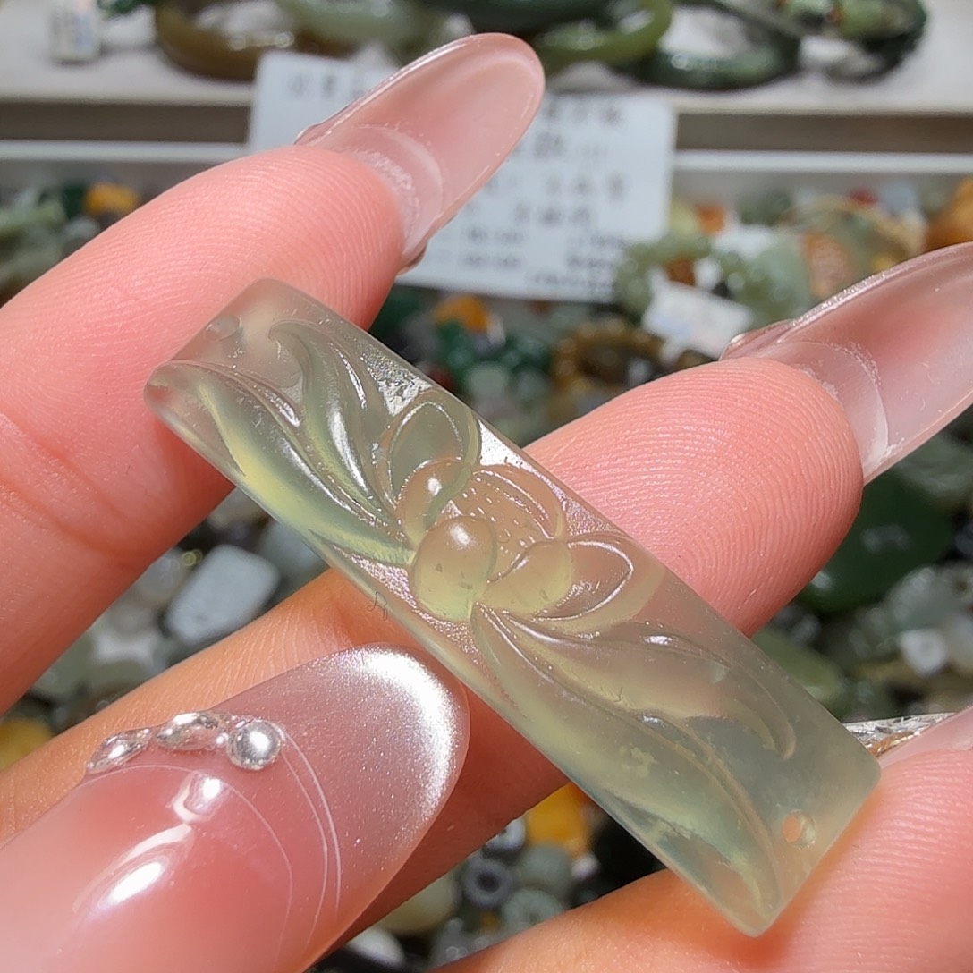 和田玉未镶嵌珠宝奇石