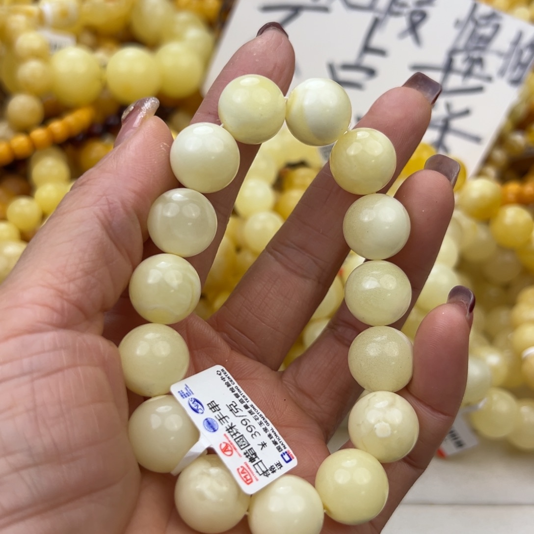 琥珀珠宝奇石未镶嵌